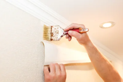 Pose de papier peint à Lens — revêtements muraux et toiles de verre